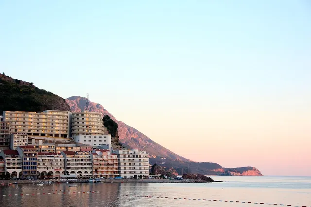 fioriere albergo Serraia