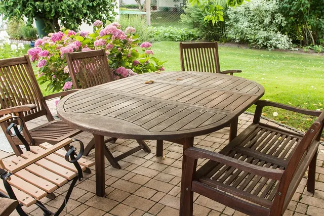 arredi urbani per giardino bar
