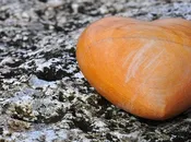 staccionata di legno con inserti di porfido